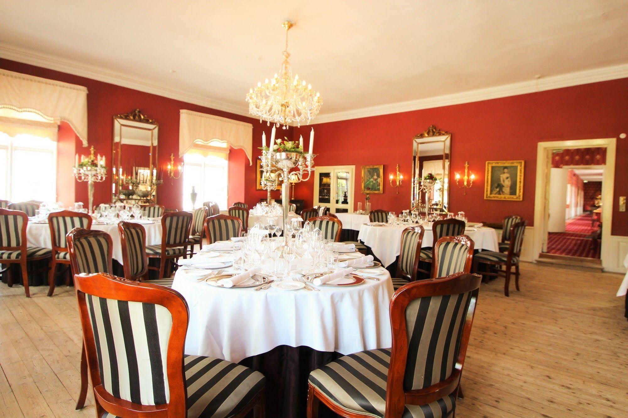 Store Restrup Manor House ภายนอก รูปภาพ