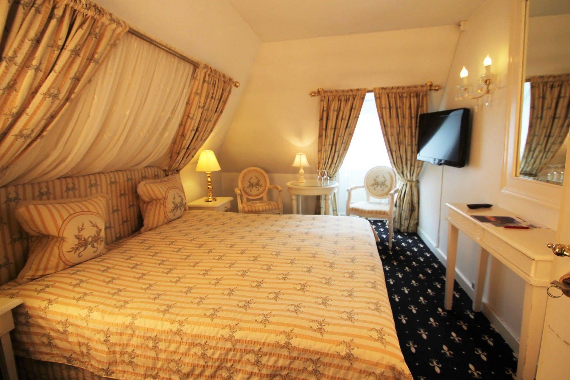 Store Restrup Manor House ภายนอก รูปภาพ